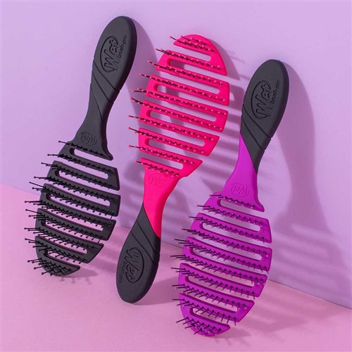 WetBrush Pro Flex Dry Hair Brush Black