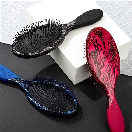 WetBrush Pro Mineral Sparkle Detangler Wine