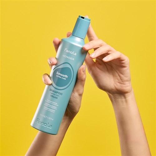 Fanola Wonder Smooth Shampoo